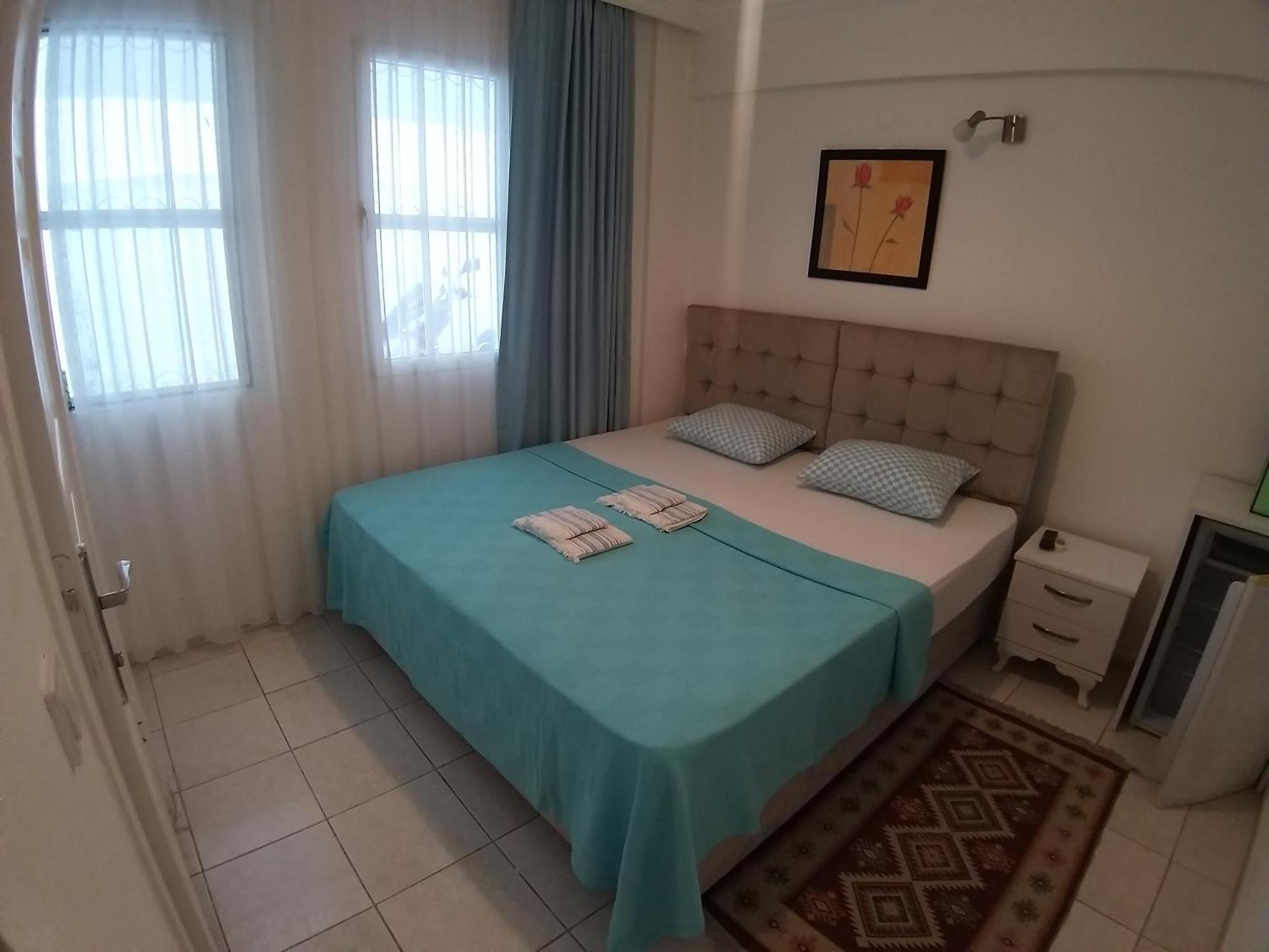 Çeşme Beyaz Apart Pansiyon מראה חיצוני תמונה