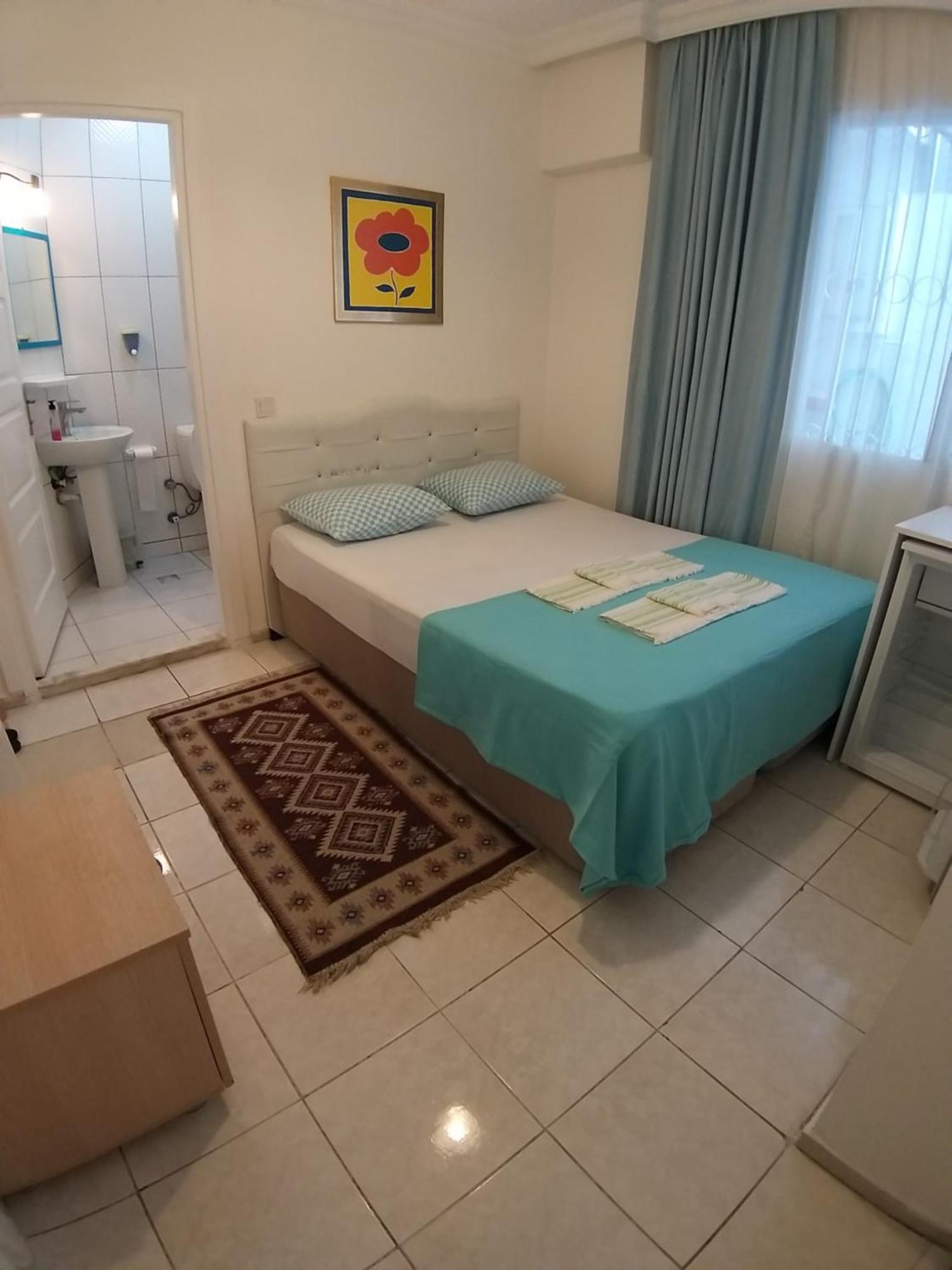 Çeşme Beyaz Apart Pansiyon מראה חיצוני תמונה