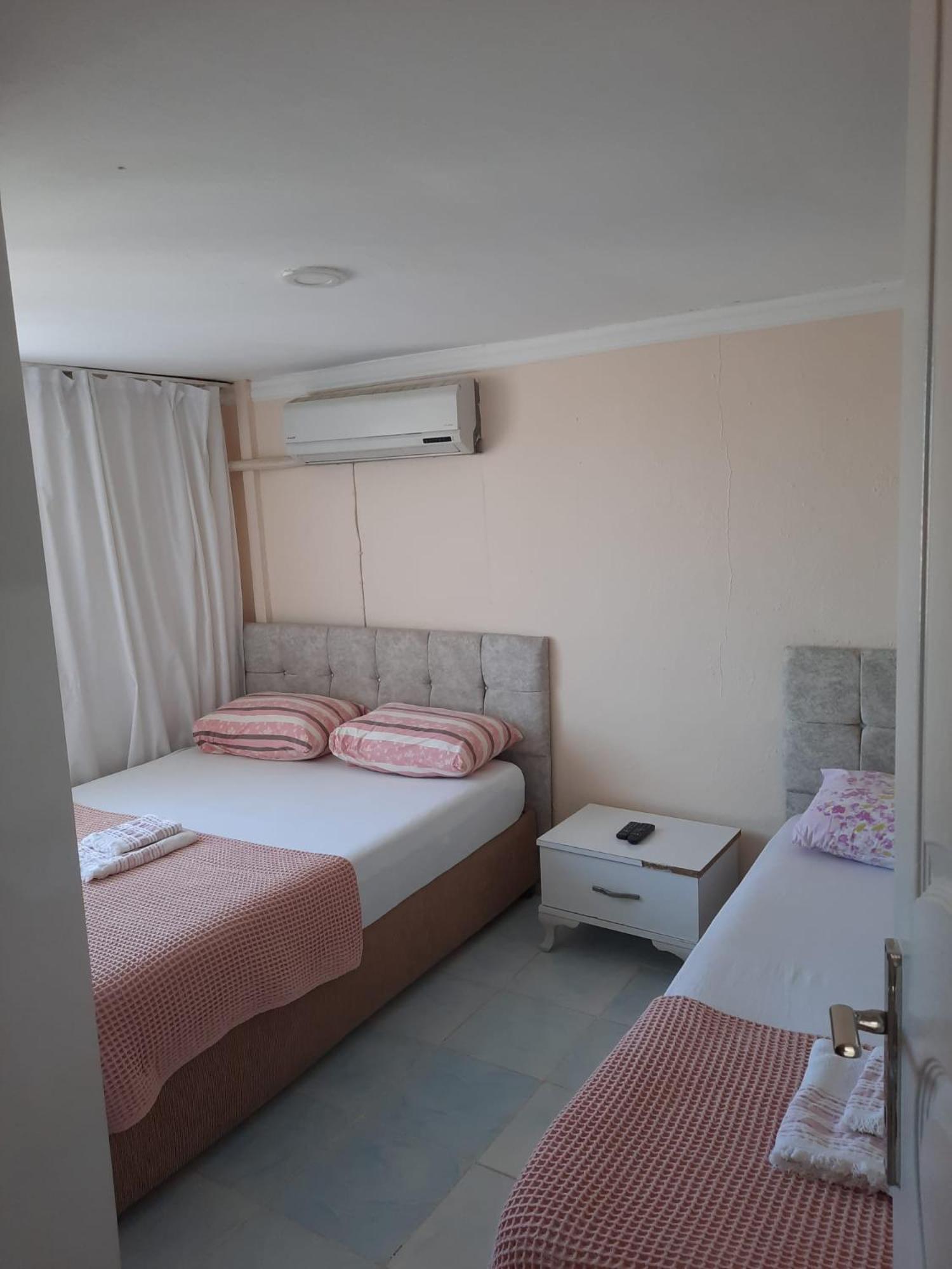 Çeşme Beyaz Apart Pansiyon מראה חיצוני תמונה